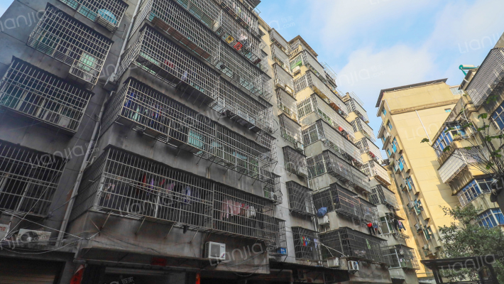 新舒芬街外景图