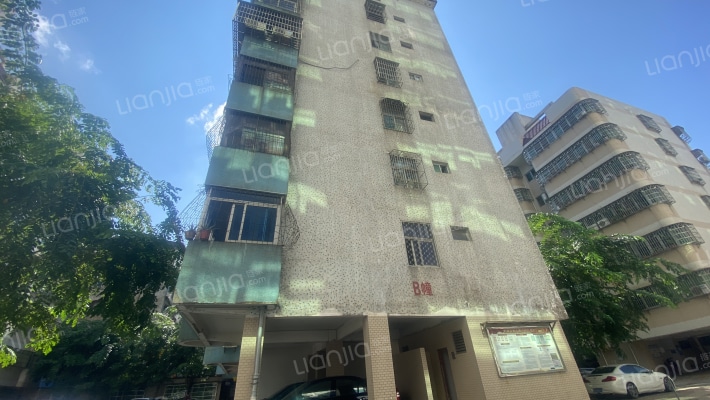 宏源证券大厦宿舍楼外景图