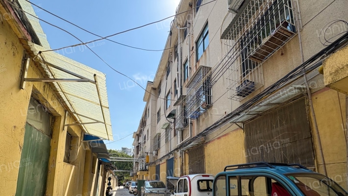 老街办家属院外景图