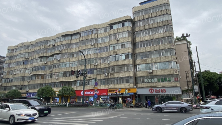 宝光大道301号外景图