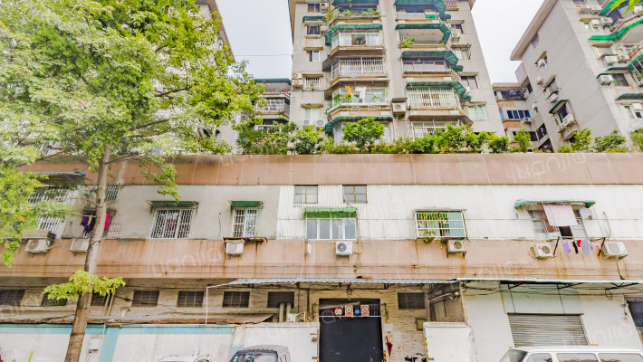 厚德路外景图