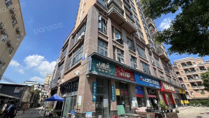 厚德华庭外景图