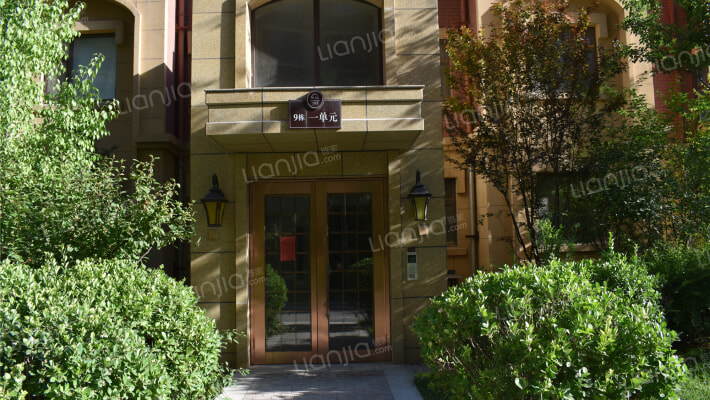 得一剑桥城外景图