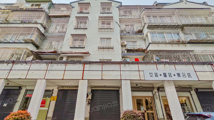 银杏公寓外景图