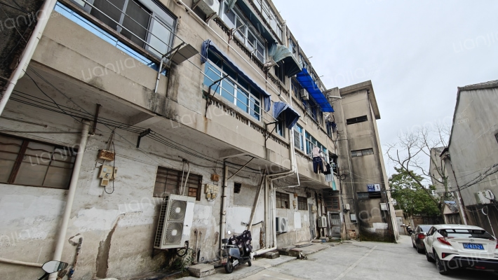 浦南路441号外景图