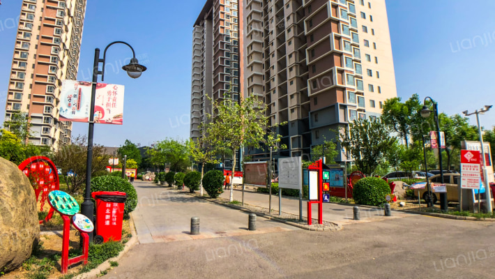 蓝山花园东区外景图