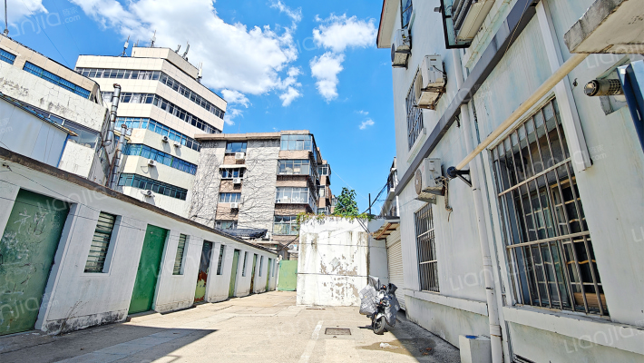 自来水宿舍(岱庙)外景图