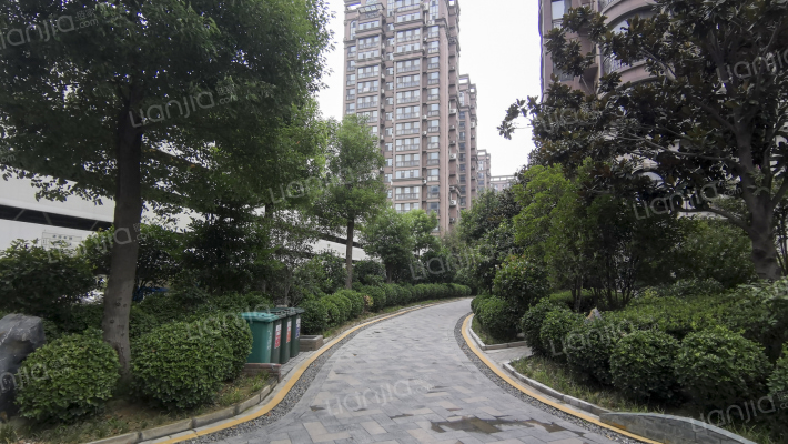 晨胧华庭外景图