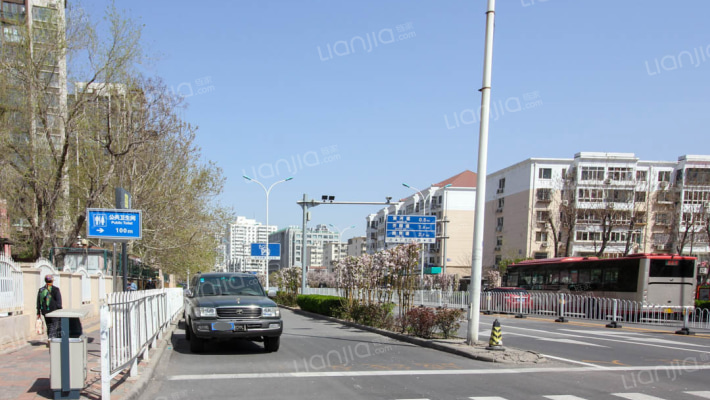 广开四马路外景图