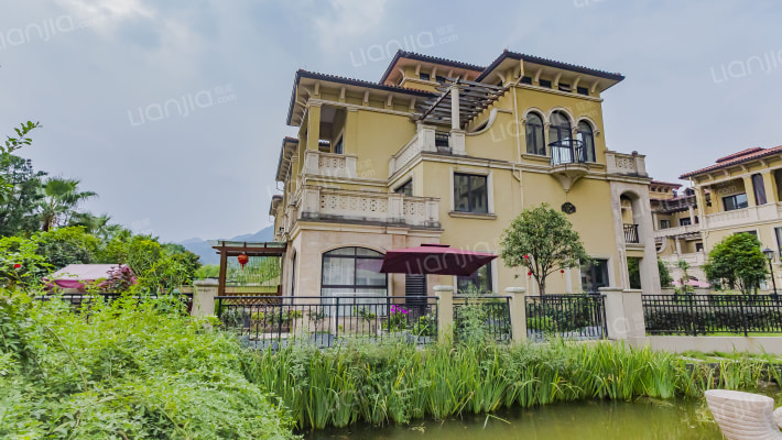 三联桂语山居外景图