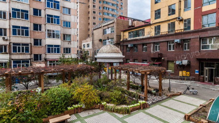 龙悦大厦外景图