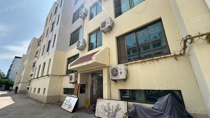 凯远大厦宿舍外景图