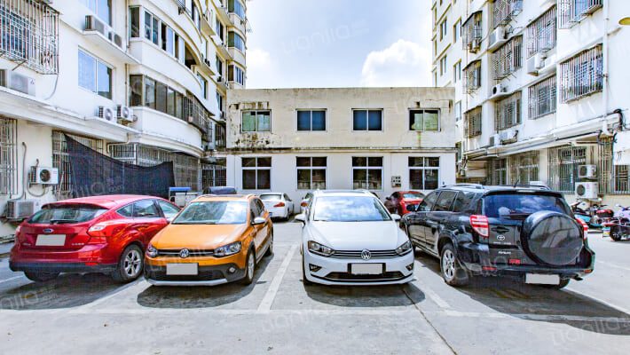 董八家园外景图