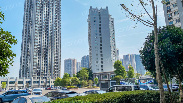 香江嘉园外景图