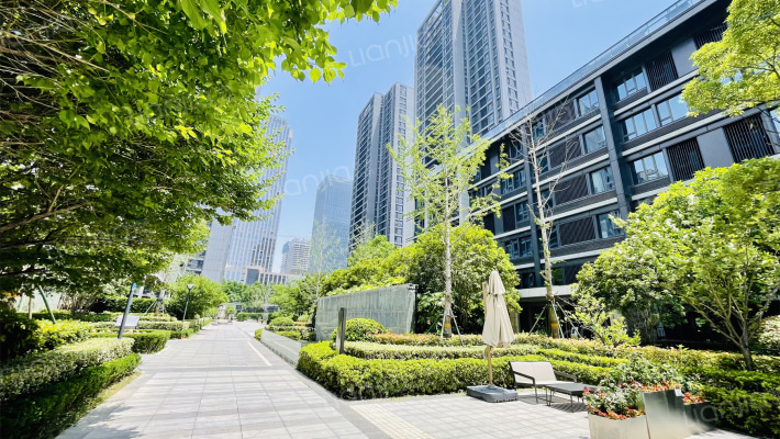 绿城凤起和鸣北区外景图