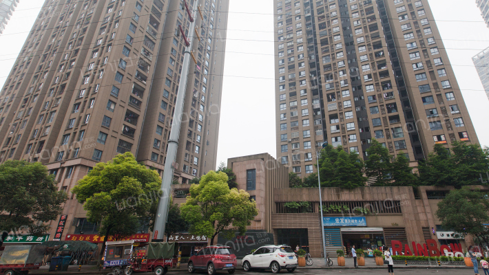 融侨半岛彩虹道外景图