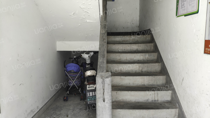 锦港新村外景图