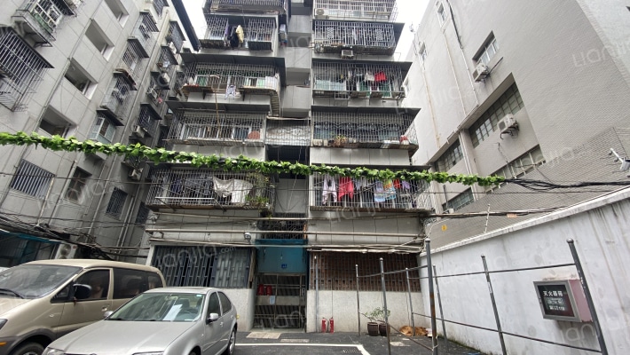 荣泰小区外景图