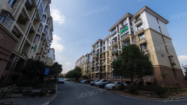 长岗家园外景图