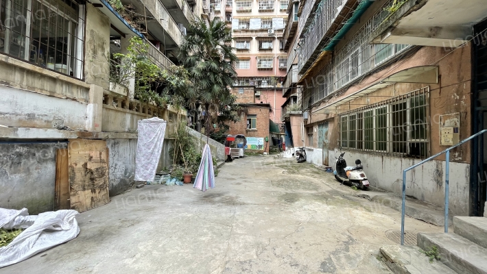 贵乌南路170号外景图