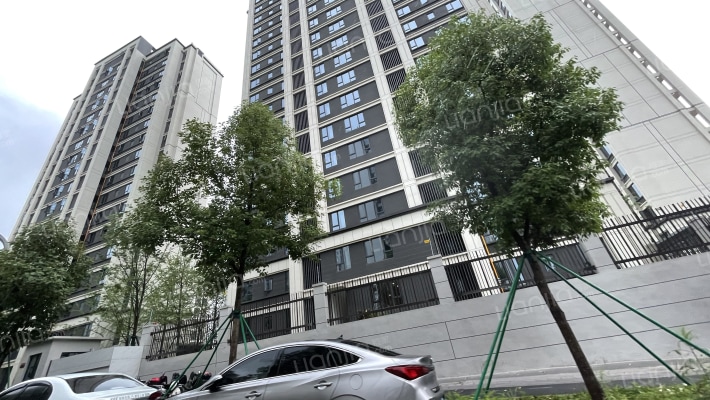 天府麓城外景图