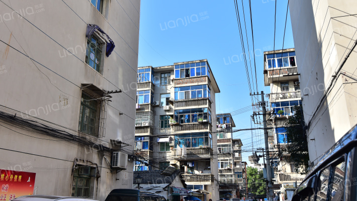 青年一村外景图