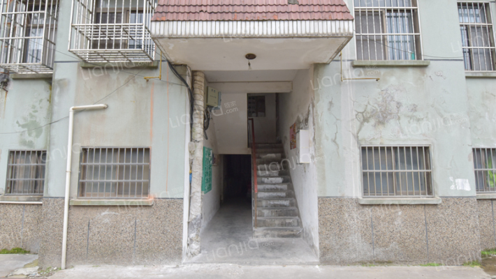 交警支队宿舍外景图