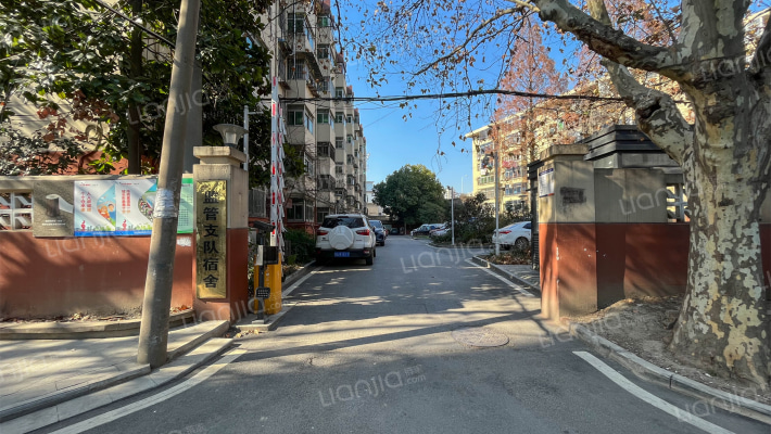 监管支队宿舍外景图