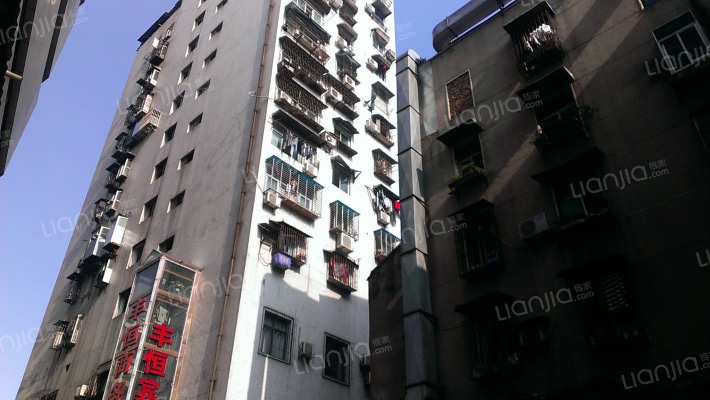 利民大厦外景图