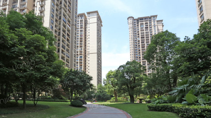 金科10年城西区外景图