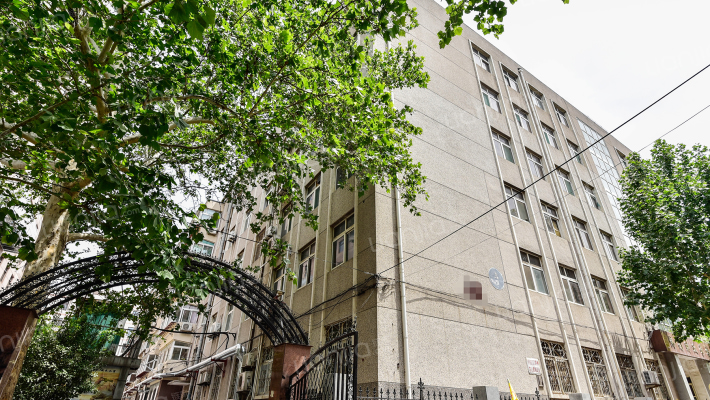 趵突泉一区外景图