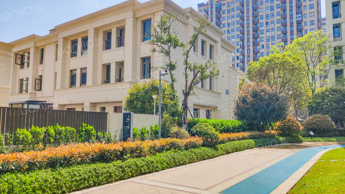 中天江南诚品外景图