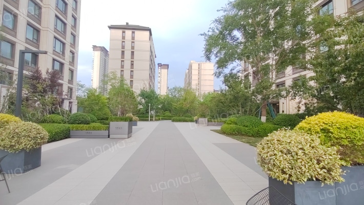 未央金茂府外景图