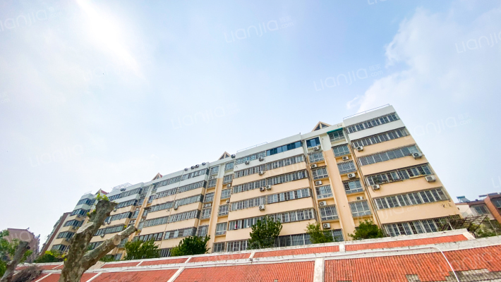 温泉花园外景图