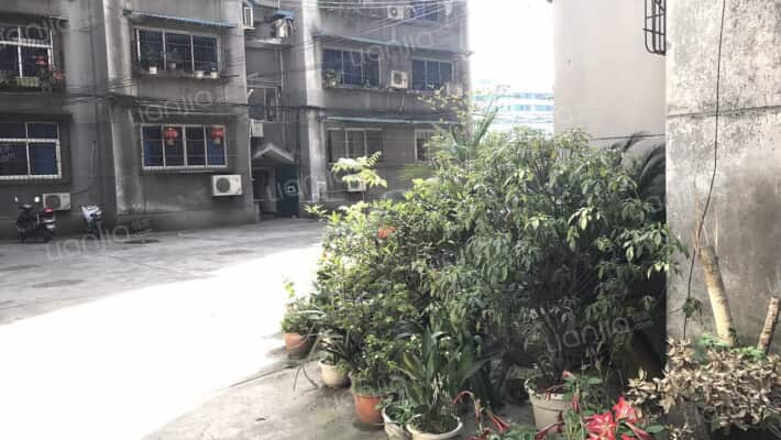 助邦公寓外景图