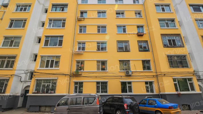 大广收容所家属楼外景图