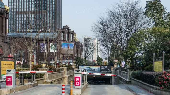 南通中南中心房价怎么样中南中心房源户型图小区车位交通地址详情分析