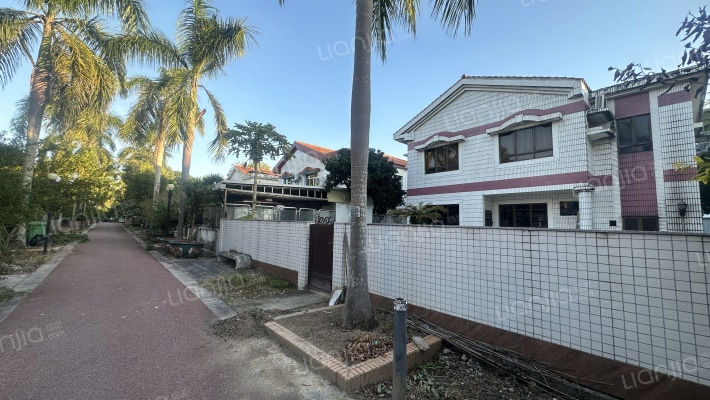 温泉山庄外景图