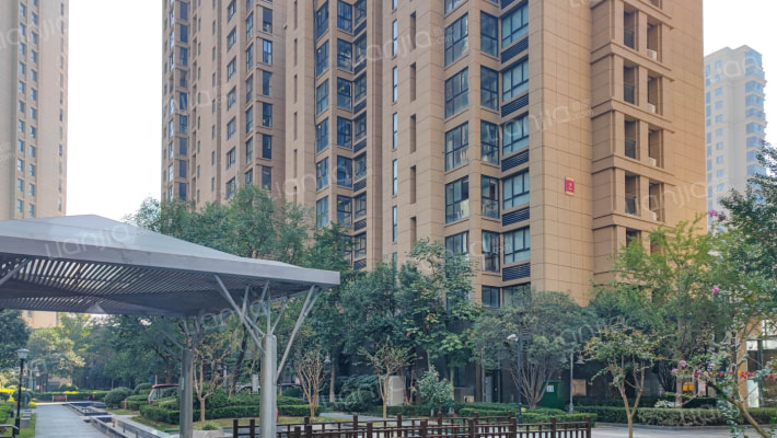 开元上城外景图