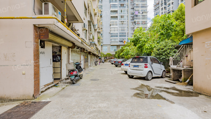 黎明公寓外景图