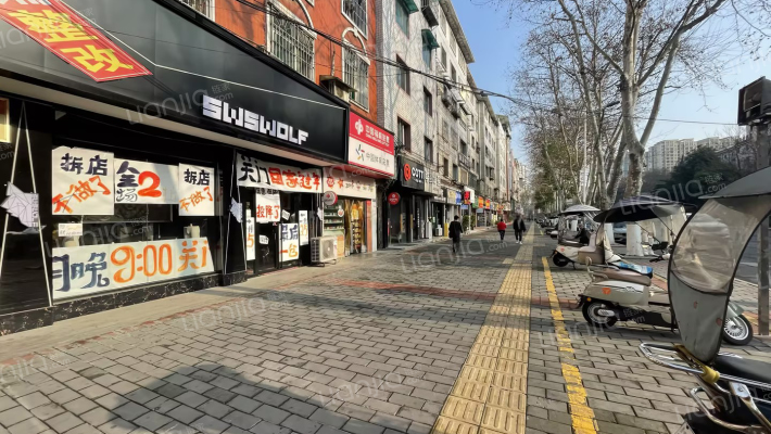 城管局宿舍外景图