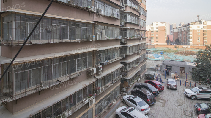 天明路63号院外景图