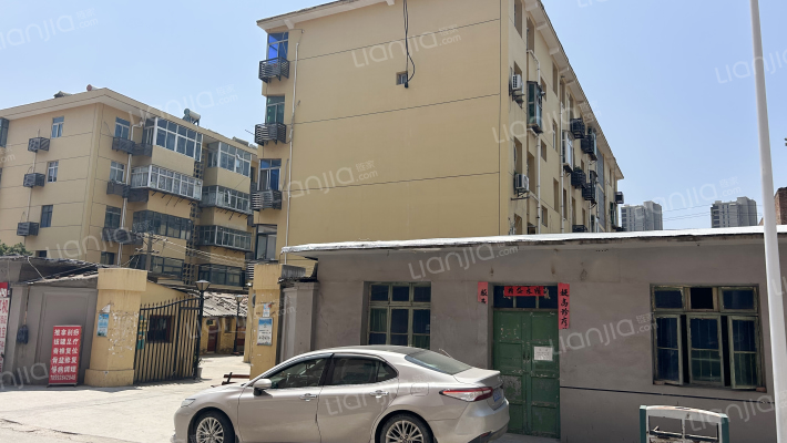 肉联厂家属院外景图