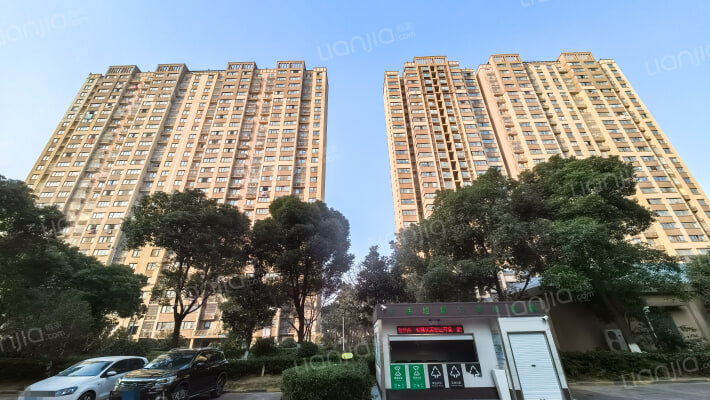 蟠龙山庄外景图