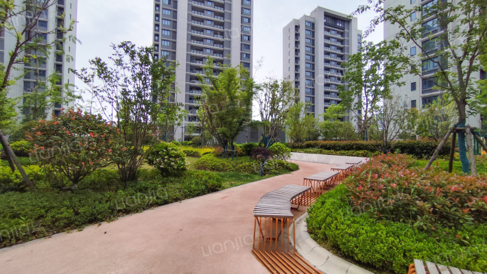 新大·滨海蓝湾外景图