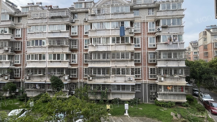 摄山星城尤山苑外景图