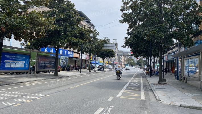 川桥四处大院外景图