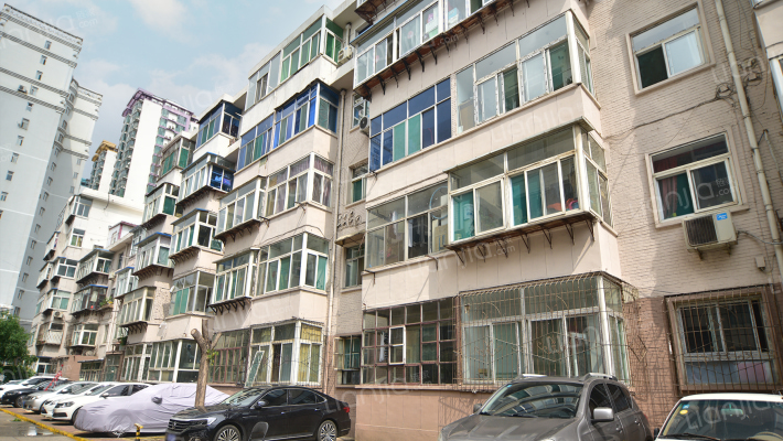 公交大修厂宿舍外景图