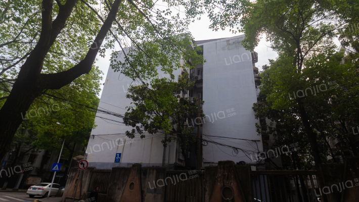 市检宿舍外景图