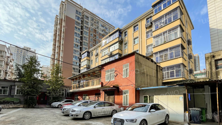 大理石小区外景图